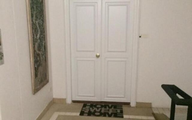 Samsen Suites