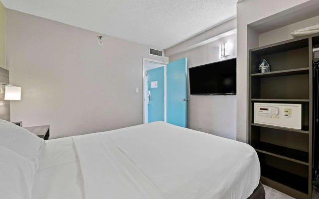 SureStay Studio by Best Western Virginia Beach Oceanfront