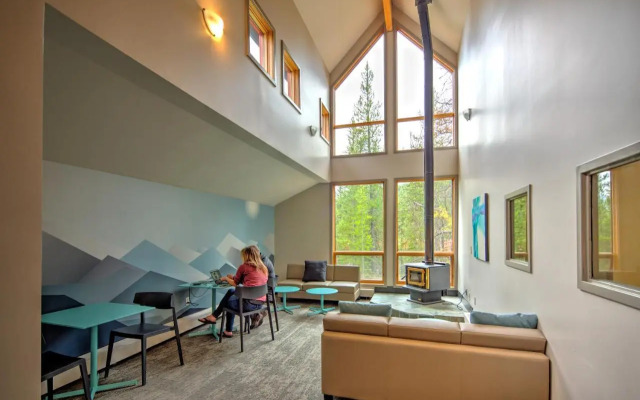 HI Lake Louise Alpine Centre - Hostel