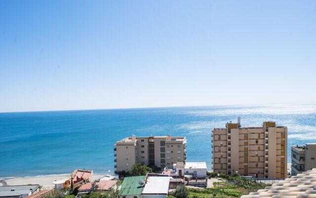 Beachclose Apartment with Large Terrace and Pool Ref 6