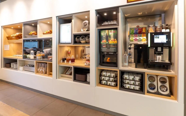 B&B HOTEL Stuttgart-Airport/Messe