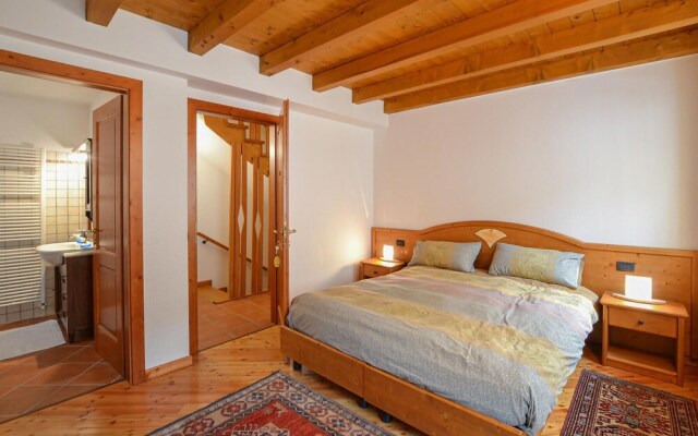 Stunning Home in Cimolais With 4 Bedrooms and Wifi