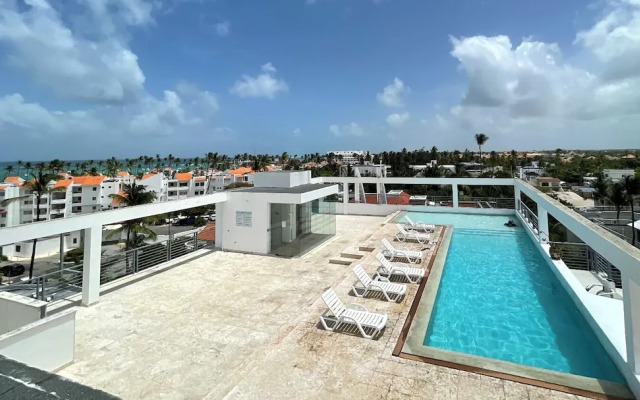 Studio Apart Hotel Rooftop Pool Beach