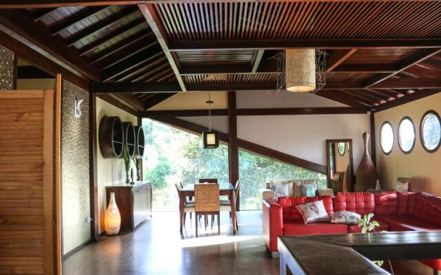 Flamboyant Residence