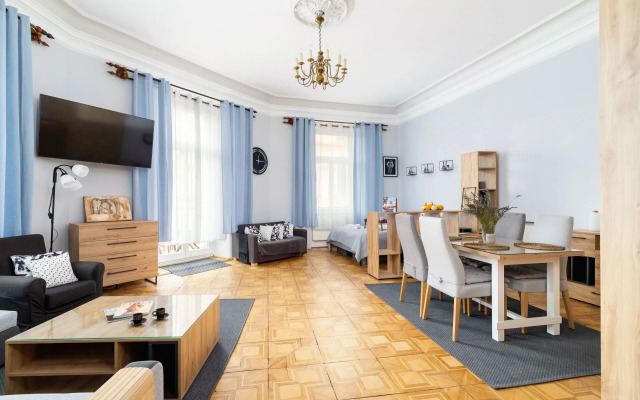 Podwale Apartment UJ Cracow by Renters