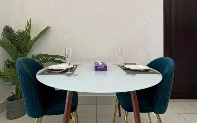 1-br Dazingly lit Downtown