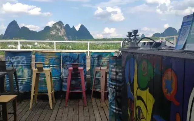 Yangshuo Showbiz Youth Hostel