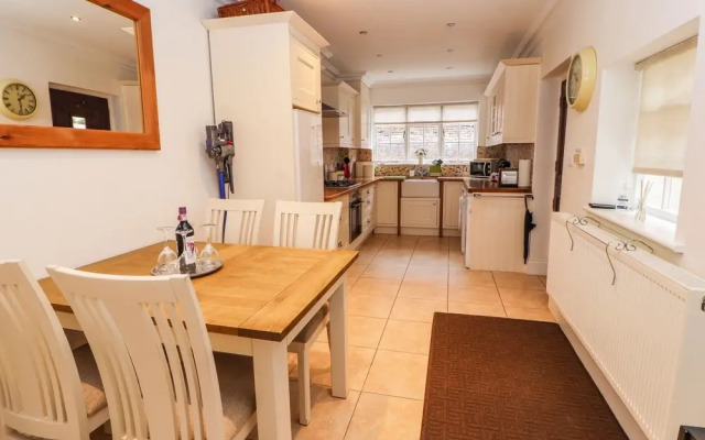 12 Deva Terrace