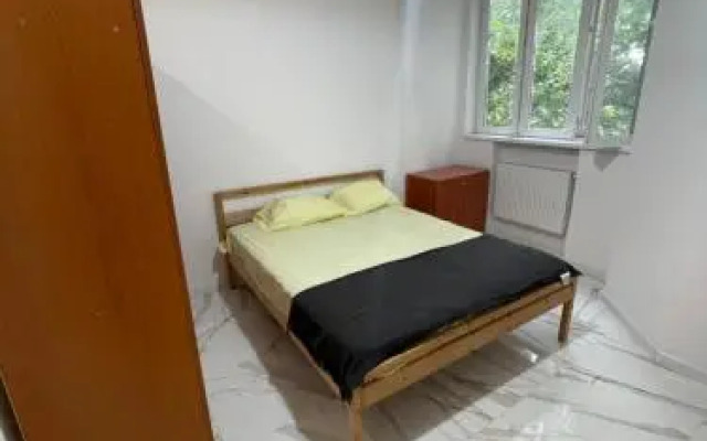 3 Rooms Apartament In The City Center Of Bucharest