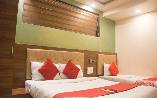 OYO 7154 Hotel Highland Residency