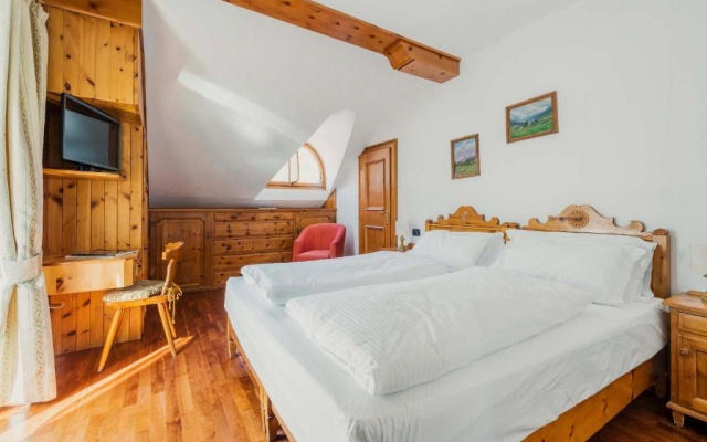 Economy Double room (full double bed)