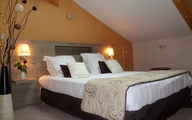 Logis La Croisee Des Chemins