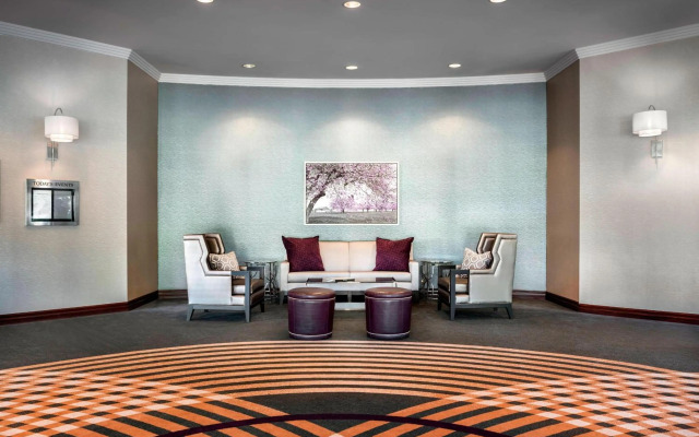 Sheraton Toronto Airport Hotel & Conference Centre