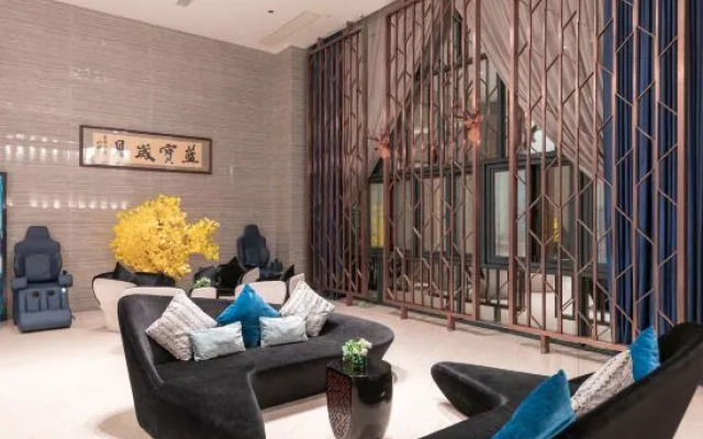 Yiyuan Lanbao Hotel Lingshui