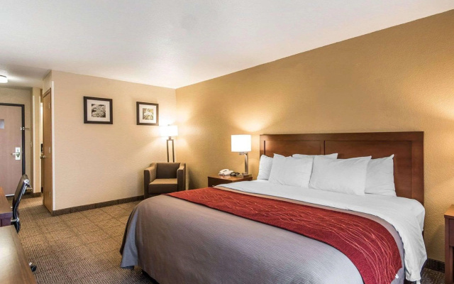 Quality Inn & Suites Bethany