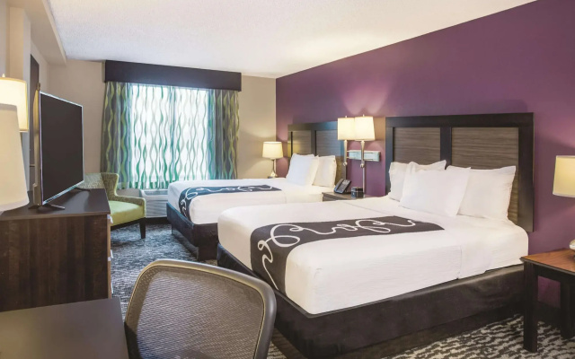 La Quinta Inn & Suites by Wyndham Clearwater South