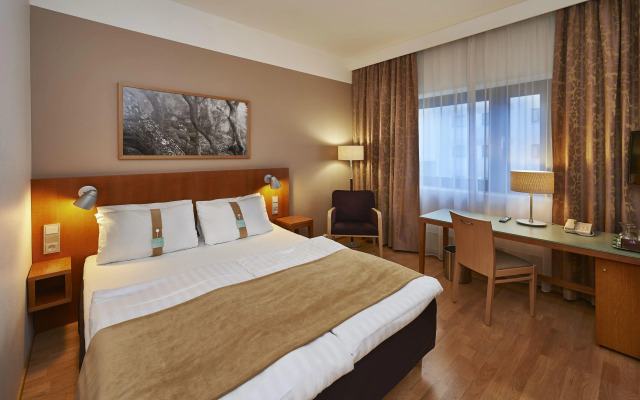 Holiday Inn Helsinki - Vantaa Airport by IHG