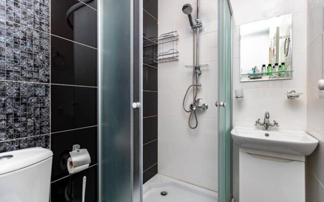 2 studio apartments w balcony in old Tbilisi