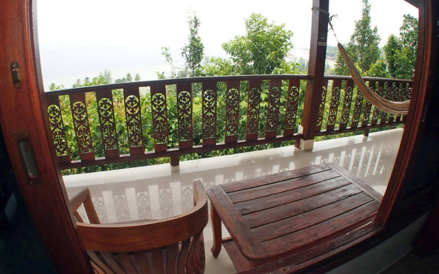 Haad Yao Over Bay Resort