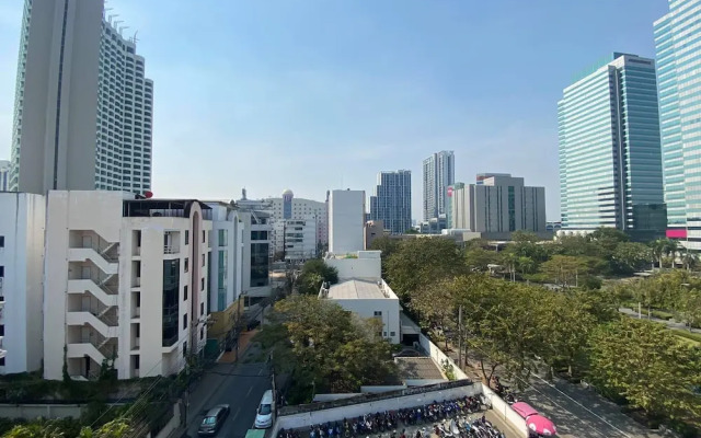 Rest at Ratchada Hotel