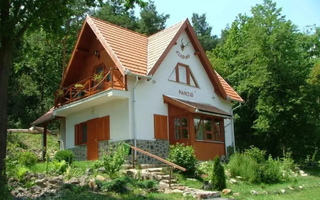 Szarvas Panzió