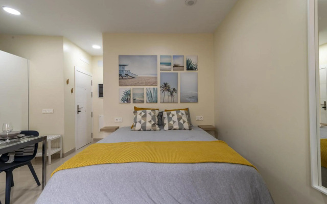 Lightbooking Livian Suites Las Palmas