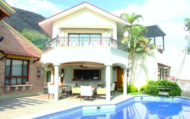 Hotel Lindo Ajijic Bed & Breakfast