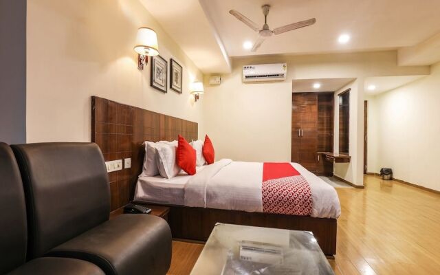 OYO 14680 Hotel Rainbow Park