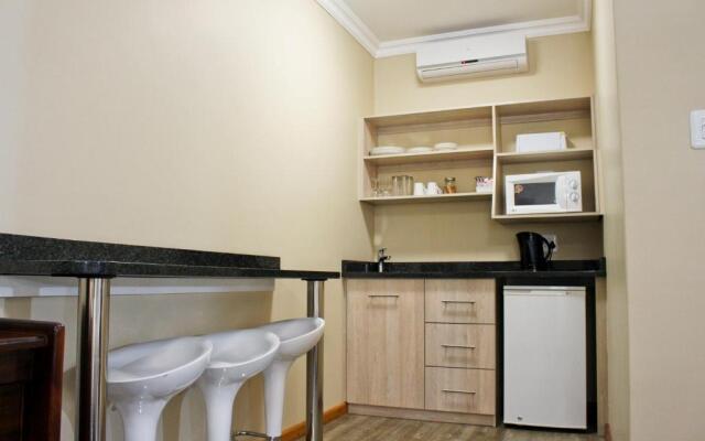 17 on Bird Guest House