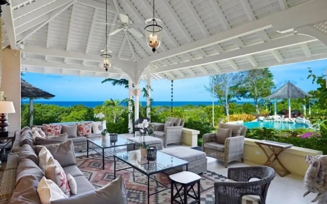 Villa Point of View