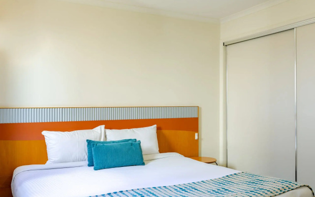 Noosa Lakes Resort