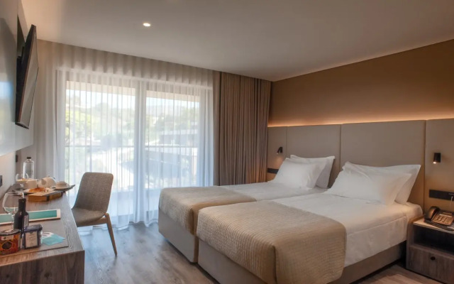 Eden Beach Hotel Club Attica