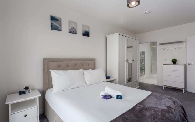 Classy Cricklewood Home