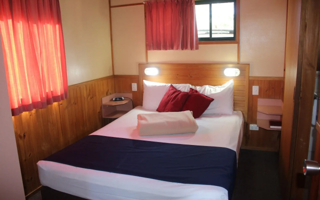 Lani's Holiday Island - Caravan Park