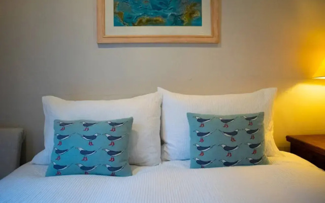 Homely and Traditional New Town Property-2 Bedroom
