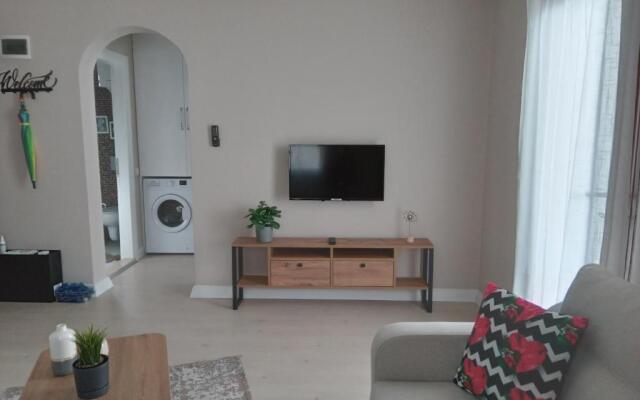 Dolphin Residences - Begonya 1