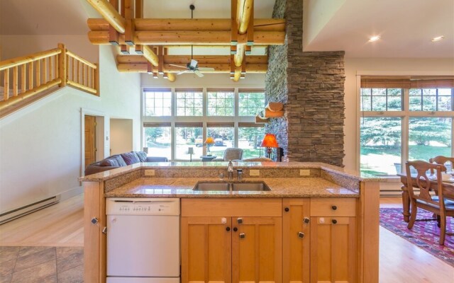 Big Sky - Crail Creek Retreat