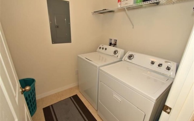 1021 Las Fuentes Dr 3 Bedroom Townhouse