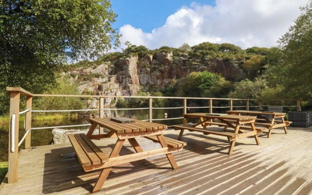 Tickeydoo, Tor Down Quarry