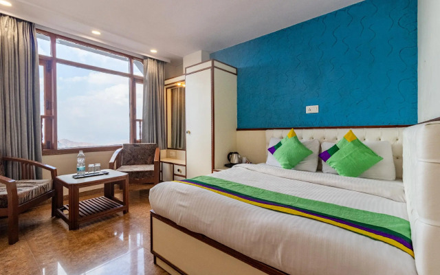 Treebo Varuna With Mountain View