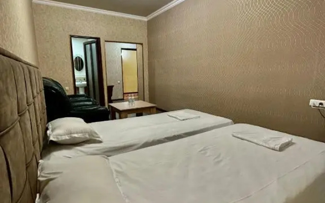 Giza Hotel