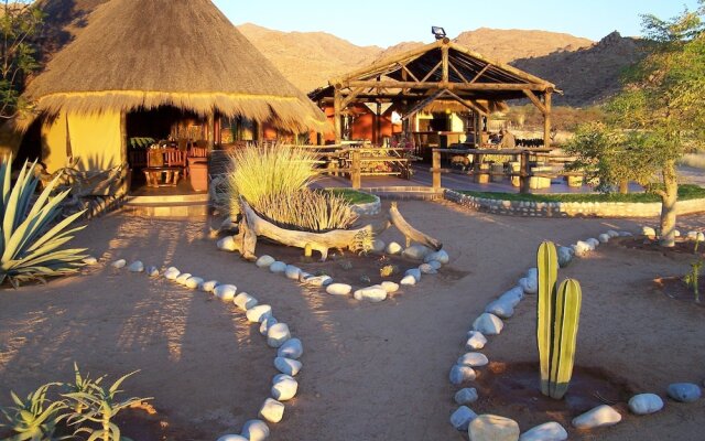 Solitaire Desert Farm