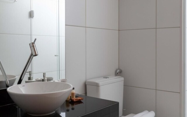 Apartamento bel Ssimo em Condom nio com Piscina