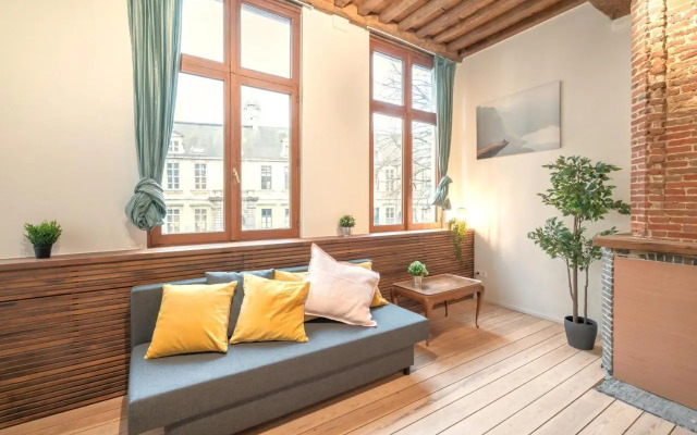 The Hendrik Square Residence