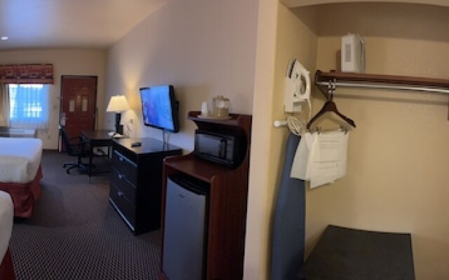 Sunbridge Inn and Suites