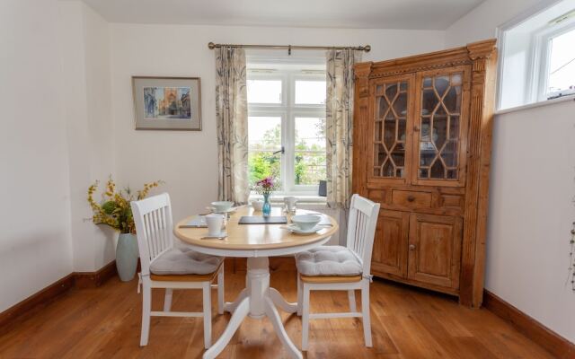 Avalon House B&B
