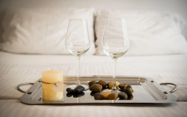 Athens Way Apartments