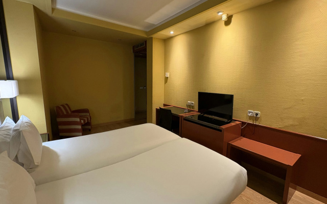 B&B Hotel Burgos - Image 7