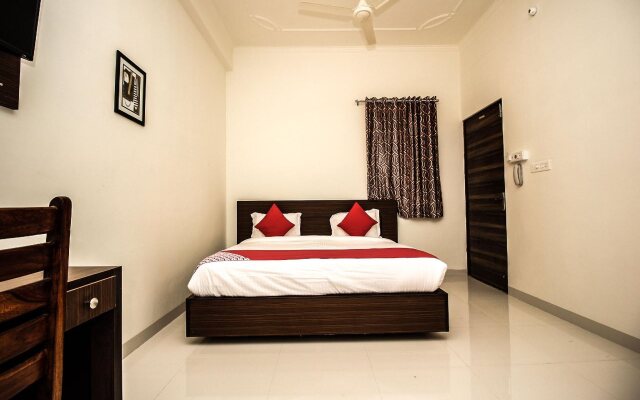 Hotel Mayra by OYO Rooms