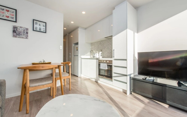 Brand new apartment – Guest Rooms – Auckland